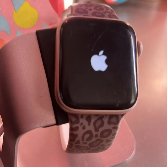 Apple Watch Series 5 GPS 44 mm - Picture 5 of 6